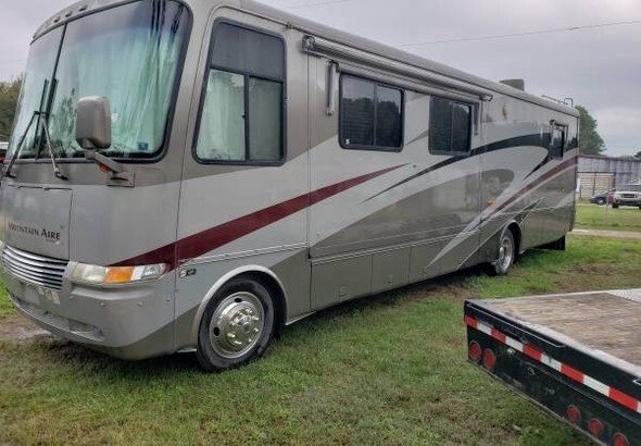 2002 Newmar Mountain Aire for sale near Woodland Hills, California